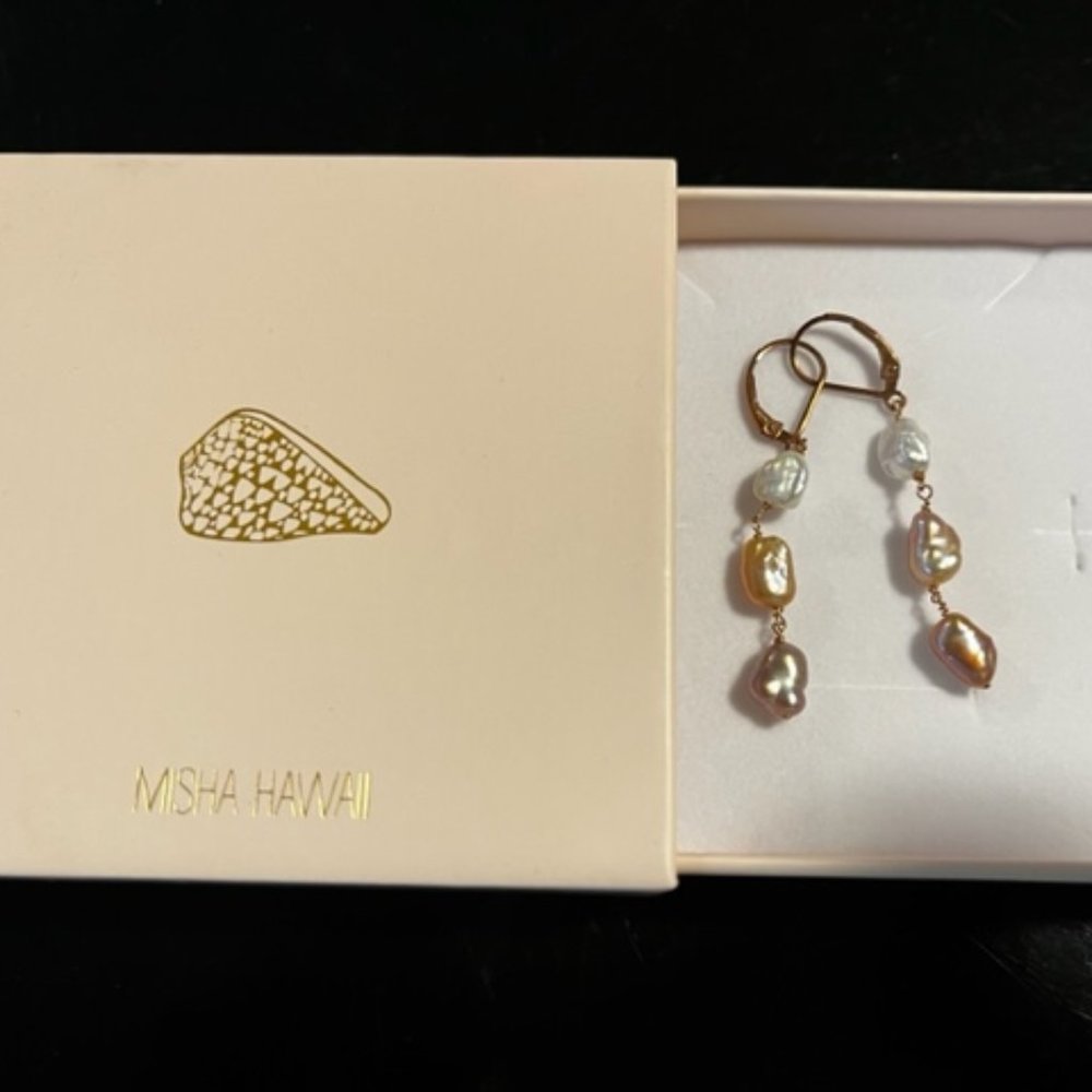 Misha Hawaii fresh water pearl earrings